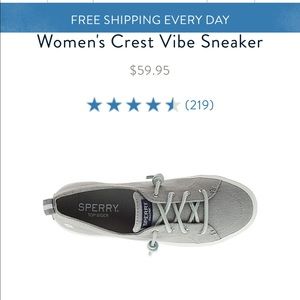 woman’s sperry sneakers